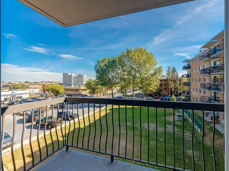 505 56th Ave SW #215 — Photo 35