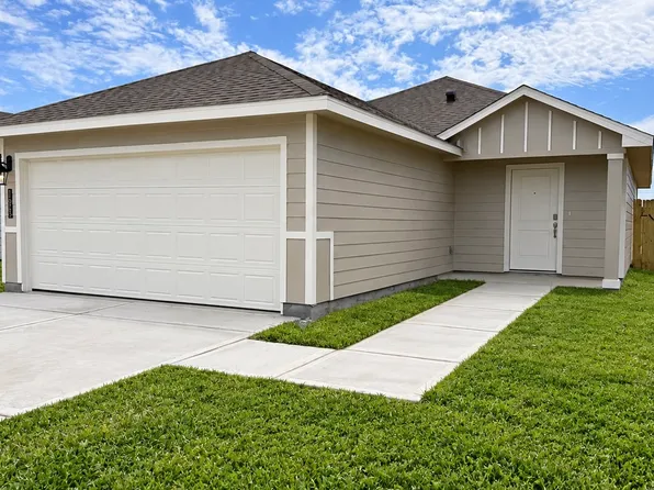 509 Meansville Dr, Odem, TX 78370