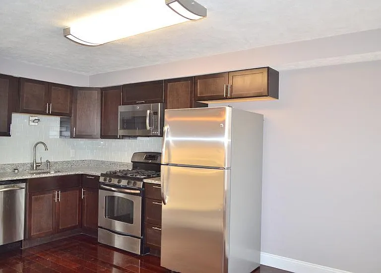 205 Westcott St #1 — Photo 7