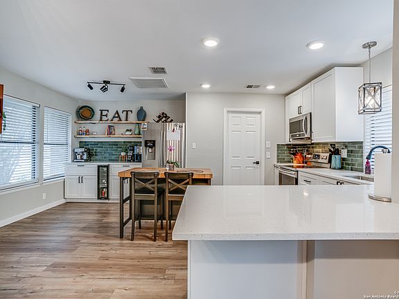 2nd image of 11818 greenwood village
