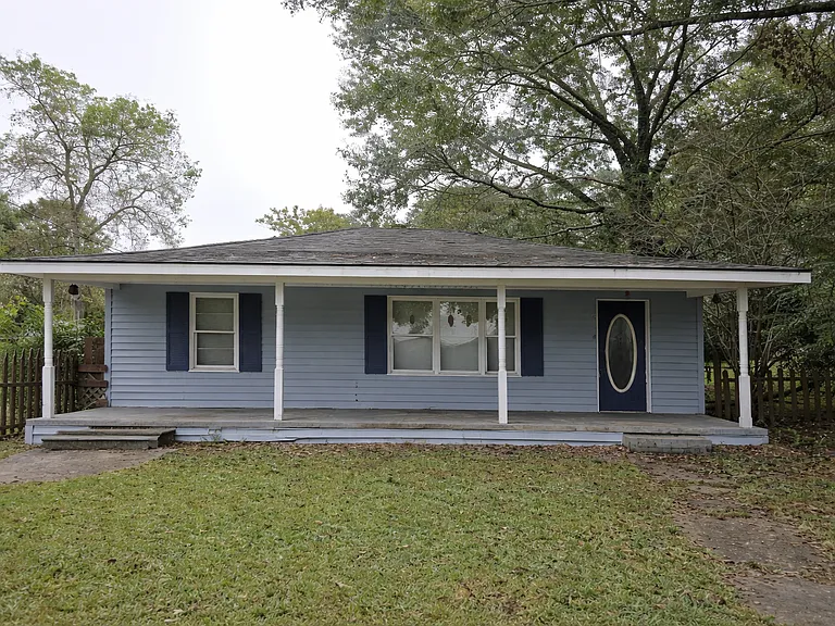 810 N Main St #A — Photo 1