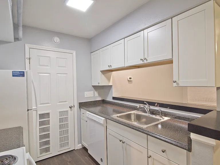 127 Dorset Ct — Photo 22