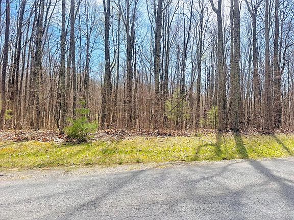3rd image of 123 Leeds Ln