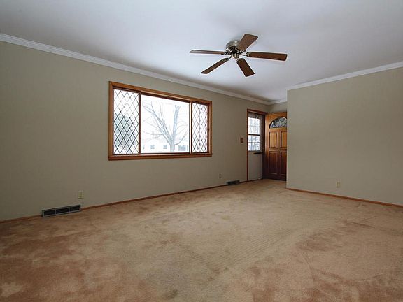 2nd image of 6219 W Marcy Ln