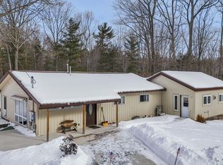 971 Ranch Rd, Indian River, MI 49749