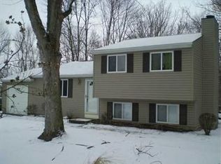 8994 Robinson Ct, Galloway, OH 43119