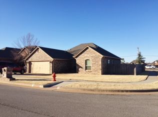 11701 SW 16th St, Yukon, OK 73099