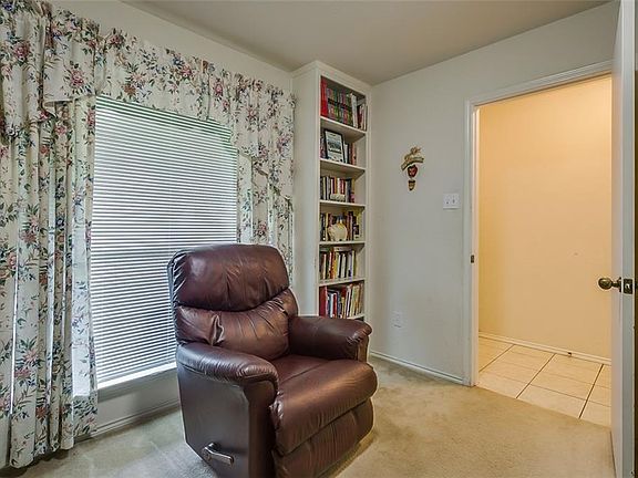 2nd image of 1501 Caddo Peak Trl