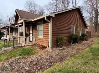 626 Rock Garden Cir, Winston Salem, NC 27104