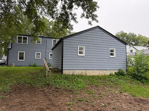 5th image of 1908 W Pearl Ave
