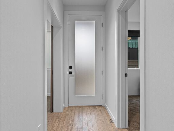 4th image of 1302 30th Avenue S