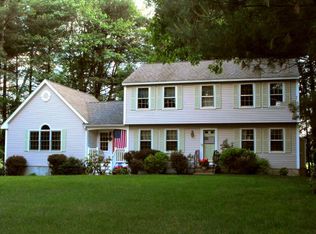 11 Chase Brook Cir, Litchfield, NH 03052