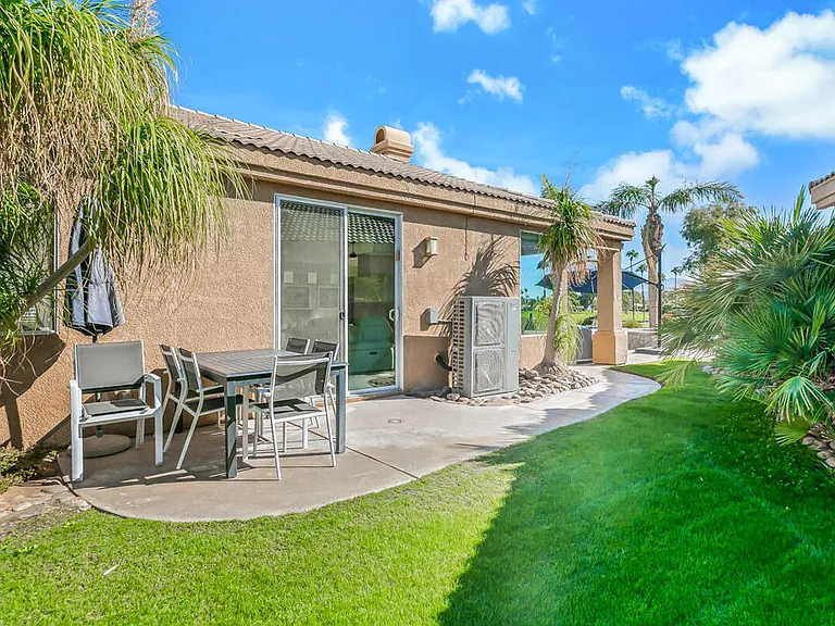 67361 N Laguna Dr — Photo 56
