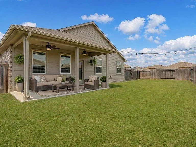 20509 Vaughn Forest Ct — Photo 13
