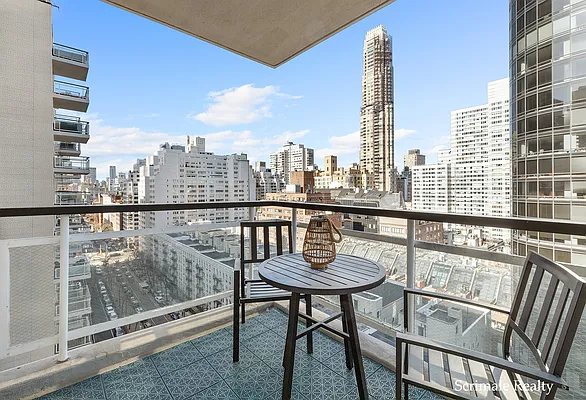 Rented by (Legacy) Shelli Scrimale, LREB | media 3