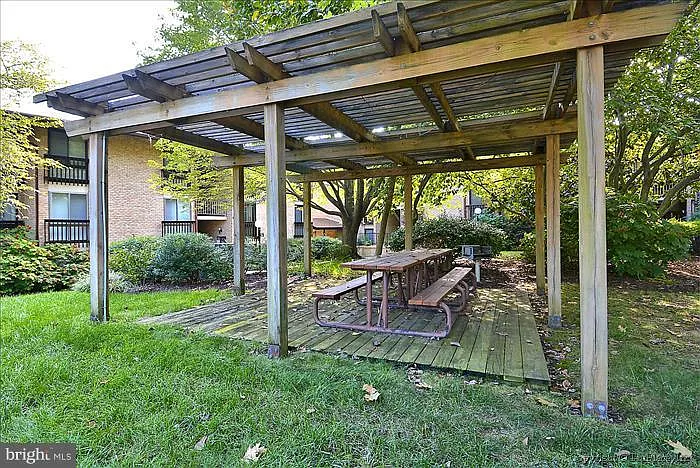 755 Fairview Ave #C — Photo 24