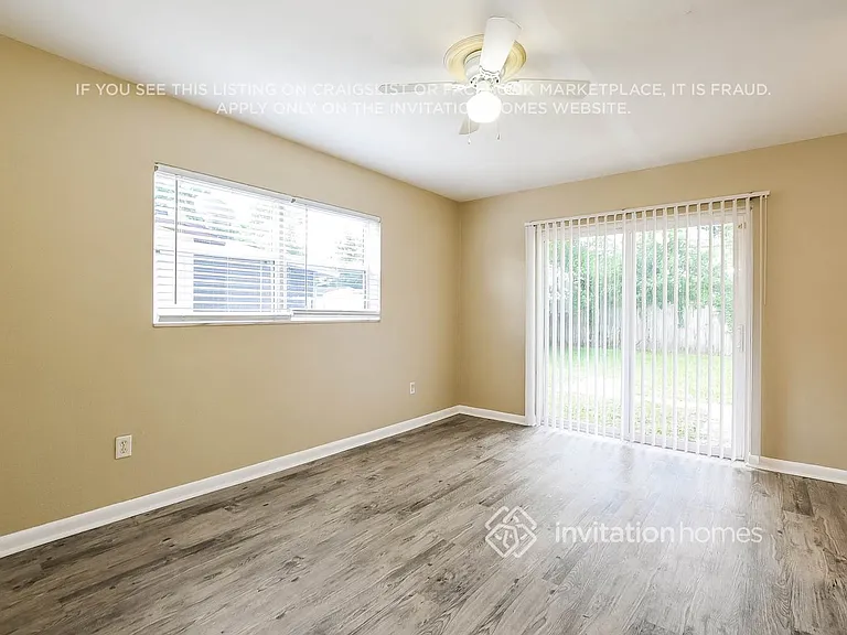 1324 W Hartley Cir — Photo 8