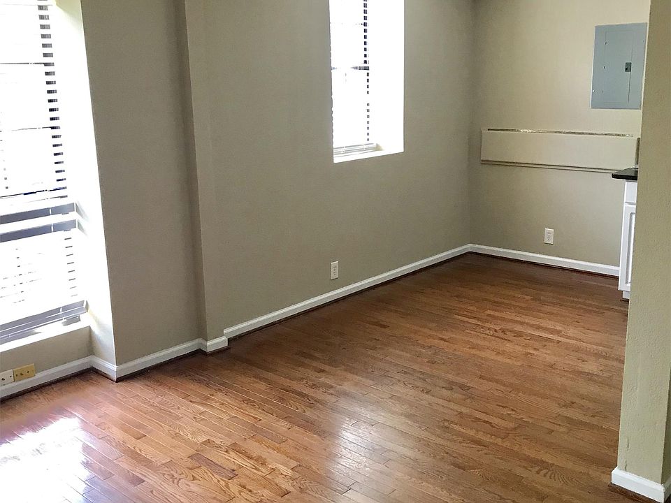 1st image of 2721 Hanover Cir S APT 6