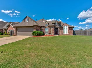 1702 W Vicksburg Pl S, Broken Arrow, OK 74011