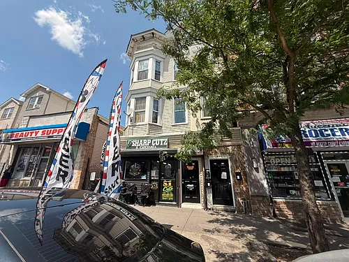 495 Clinton Ave Photo 1
