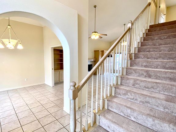 4th image of 13937 Blackbeard Dr