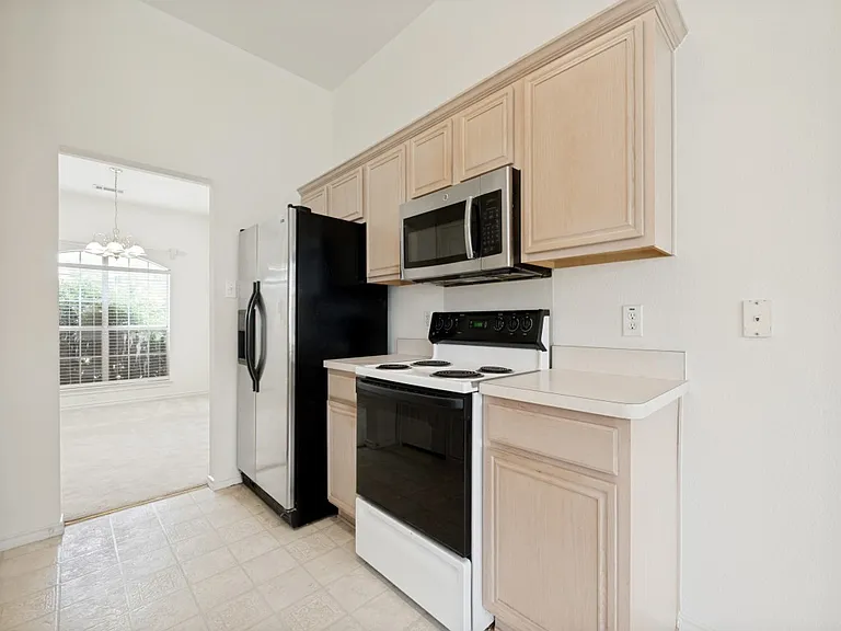 4528 Saint Francis Ave — Photo 5