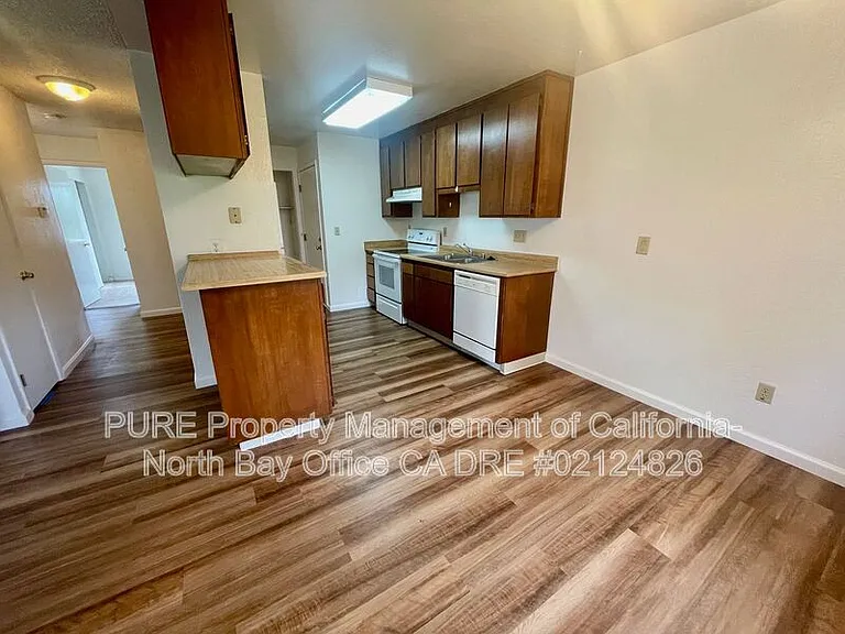 847 Madison St — Photo 5