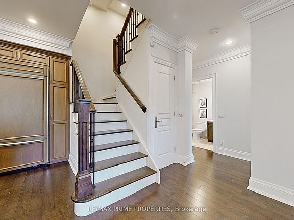 5th image of 9 Greenview Ave