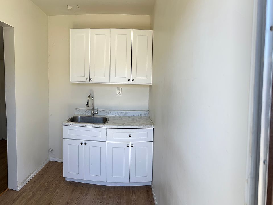 1st image of 3439 Wall Ave