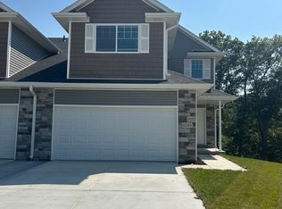 6549 Maple View Ct, Lincoln, NE 68512