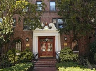8380 118th St, Kew Gardens, NY 11415