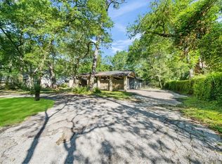 1317 Plantation Dr, Dickinson, TX 77539