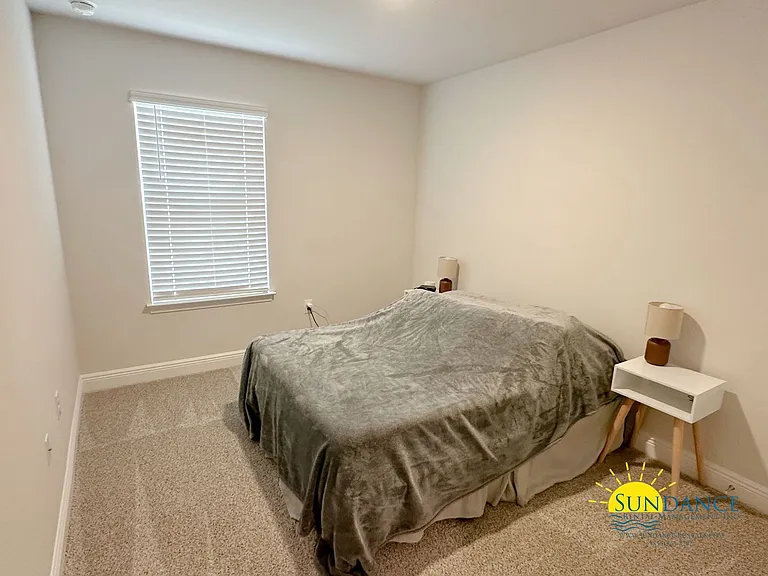 5692 Sandy Walk St — Photo 10