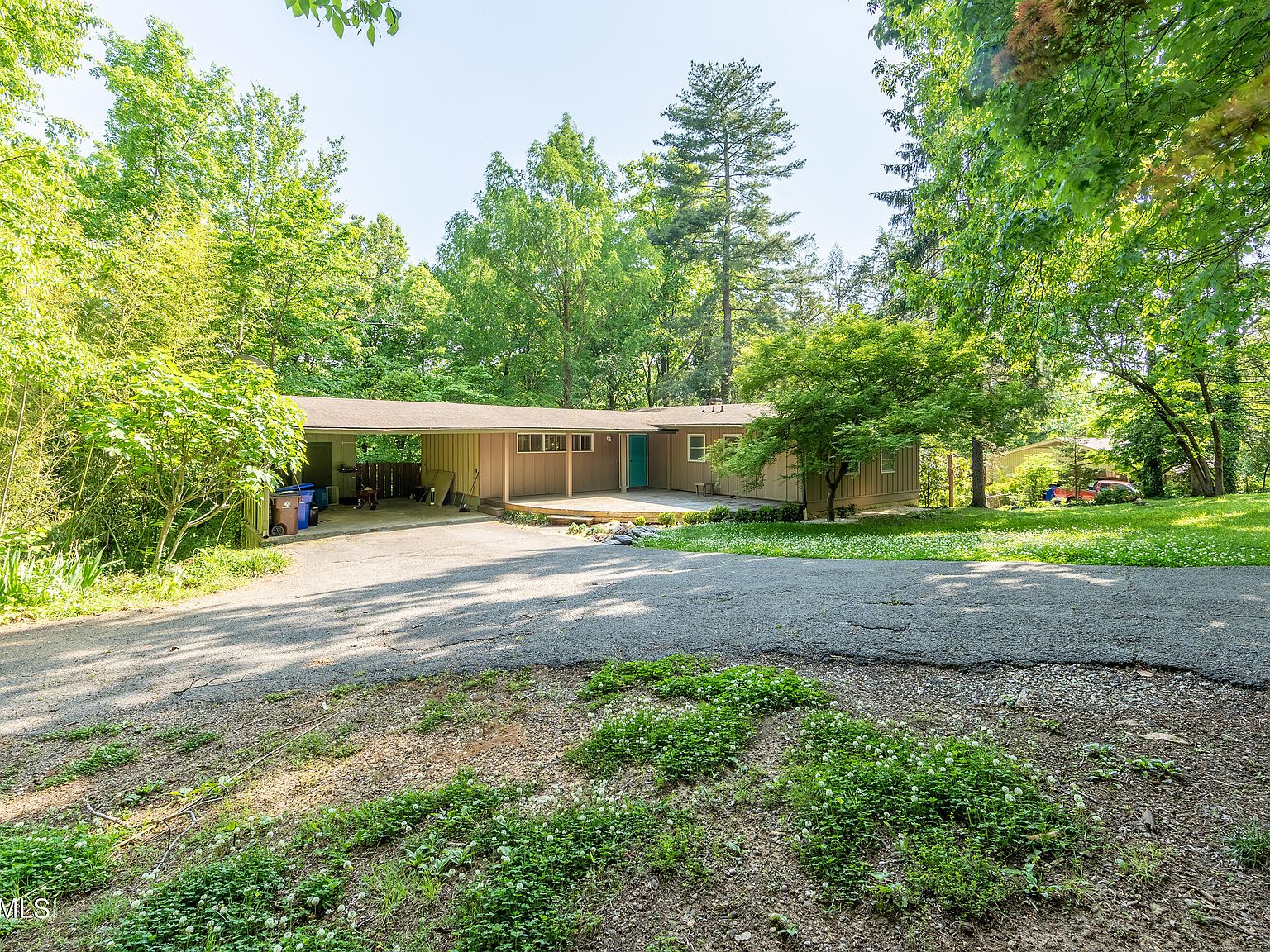 909 W Outer Dr, Oak Ridge, TN 37830 Zillow