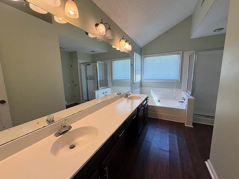 160 Wainwright Mnr — Photo 11