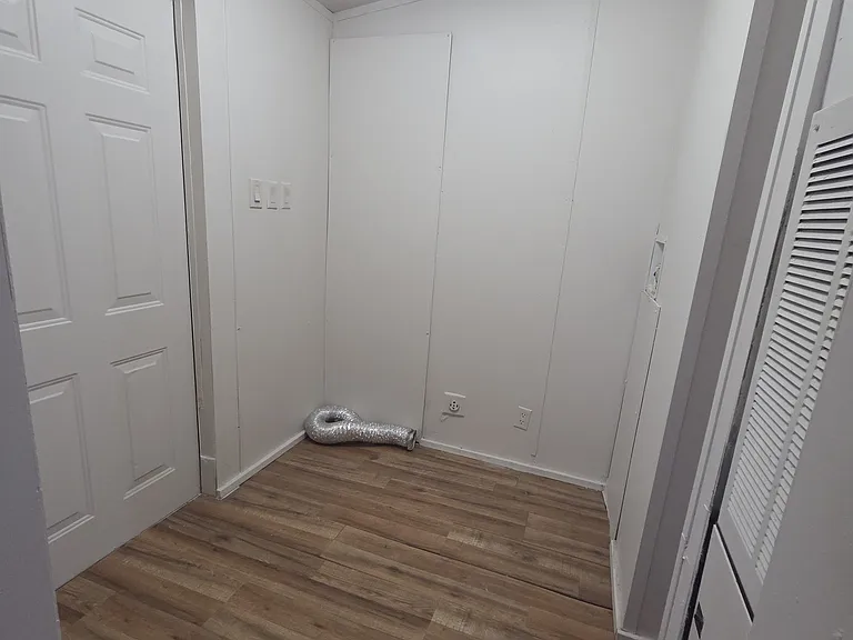 8540 Longhorn Dr — Photo 11