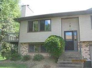 858 Sherwood Rd, Shoreview, MN 55126