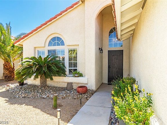 5th image of 5525 Red Bluff Dr
