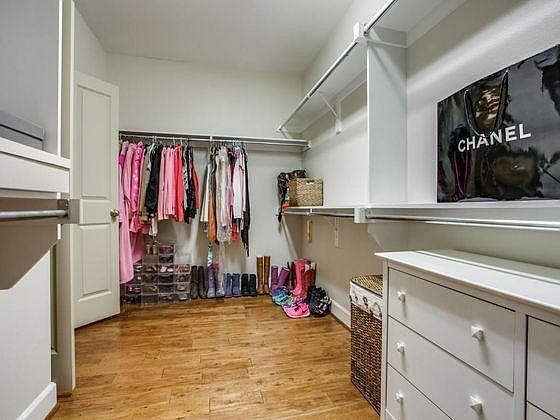 This closet is ridiculously big!