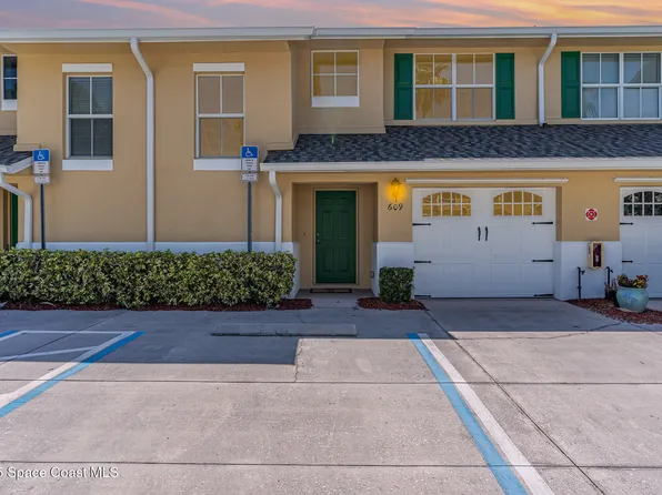 609 Cedar Side Cir NE, Palm Bay, FL 32905