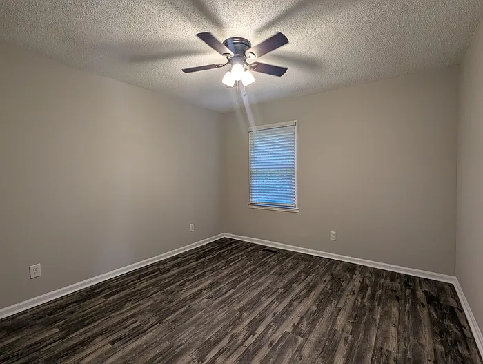 516 Bringle Ferry Rd — Photo 10