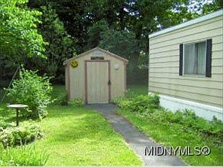 2nd image of 152 Country Rd