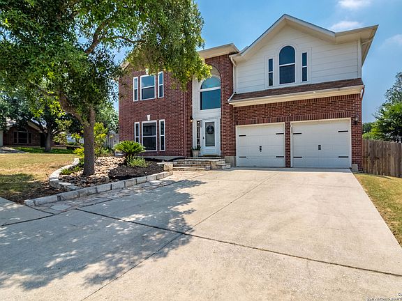 2nd image of 1128 Lauran Park Dr.
