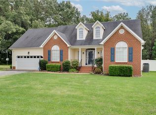 114 Brijidan Ln, Colonial Heights, VA 23834
