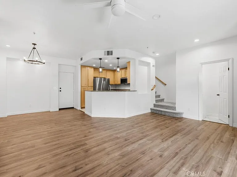19122 Cole Ln — Photo 5