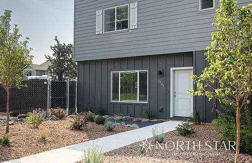 3042 SW Obsidian Ln Photo 1