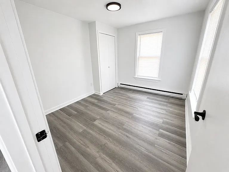 83 Meadow St #3E — Photo 8