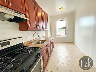 Rented by Realty 2000 Corp