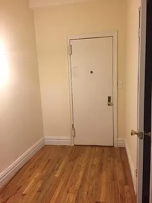 Rented by Roberto Guilbet, LREB | media 9