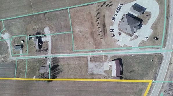 2nd image of 9661 Sumner Rd